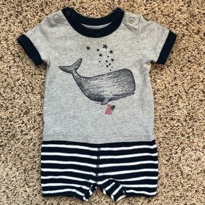 Gap Onepiece Jumper EEUC Sz. 6-12 mos